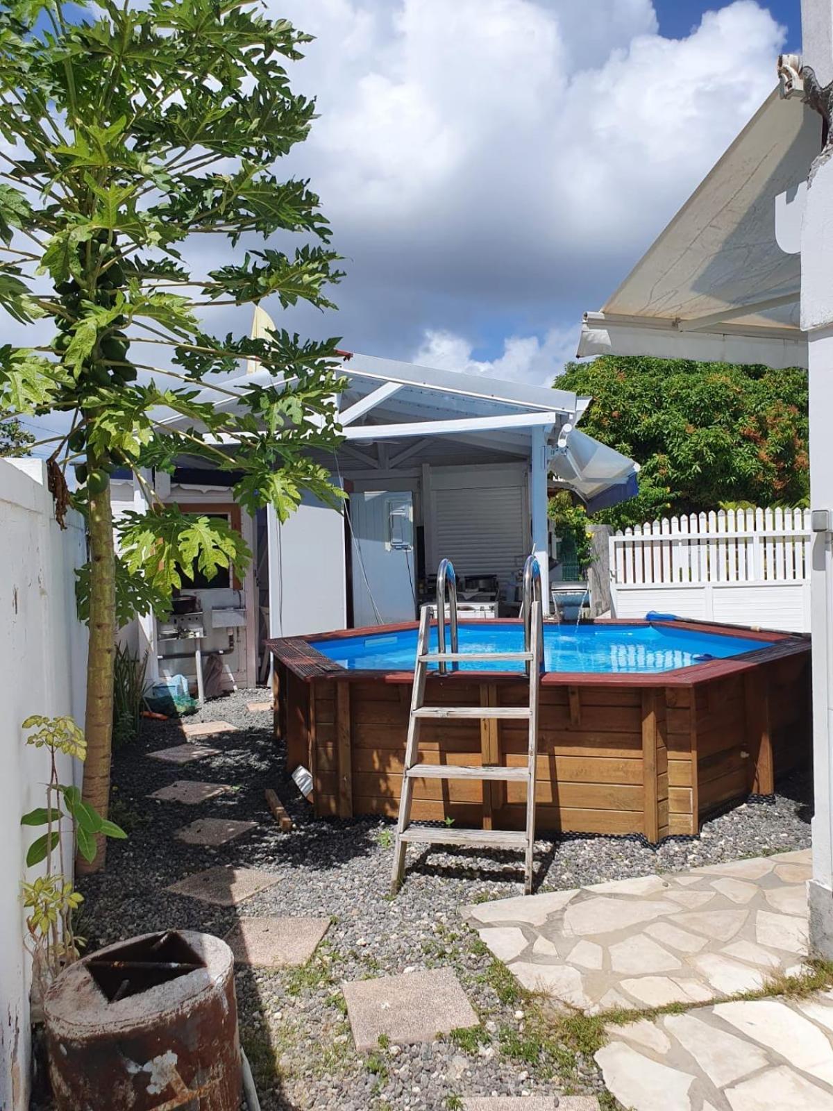 Le Sable Bleu - Evasion Tropicale A Sainte-Anne - Plage 5Min - Piscine - Parking - Logement Climatise - Vue Sur Les Palmiers - Parfait Pour Sejours En Famille Ou Entre Amis Exteriör bild