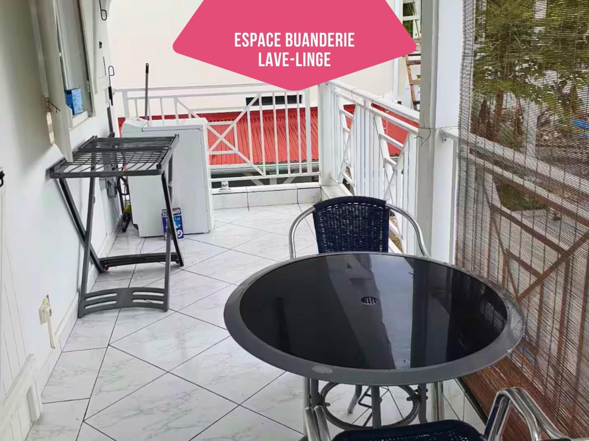Le Sable Bleu - Evasion Tropicale A Sainte-Anne - Plage 5Min - Piscine - Parking - Logement Climatise - Vue Sur Les Palmiers - Parfait Pour Sejours En Famille Ou Entre Amis Exteriör bild